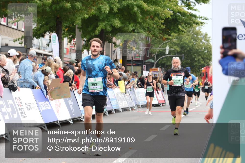 21.09.2025 - PSD Bank Halbmarathon Strokosch-Dieckow http://msf.ph/oto/8919189 21.09.2025 11:50:34 Ziel 1580, 2152, 2205, 2245, 2571, 3937 meine-sportfotos.de
