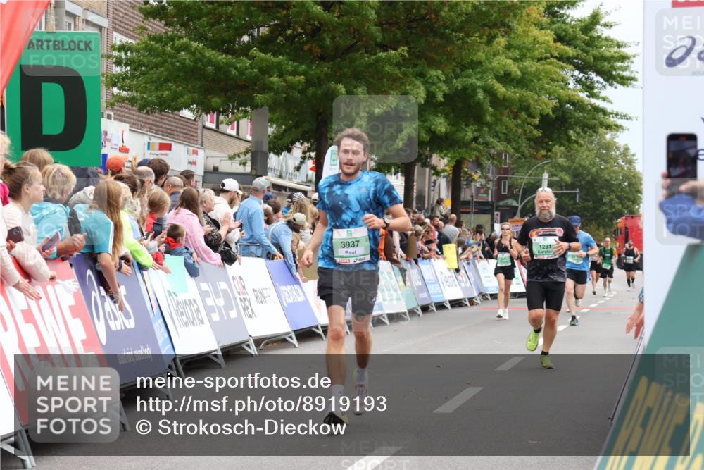 21.09.2025 - PSD Bank Halbmarathon Strokosch-Dieckow http://msf.ph/oto/8919193 21.09.2025 11:50:35 Ziel 1231, 1580, 2205, 2245, 2571, 3937 meine-sportfotos.de