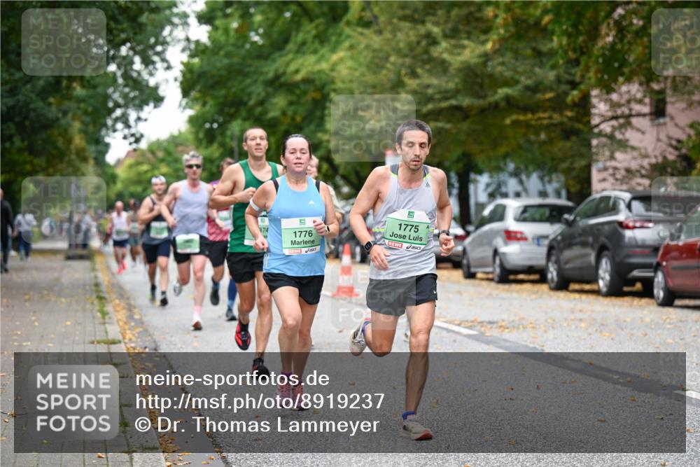 21.09.2025 - PSD Bank Halbmarathon Dr. Thomas Lammeyer http://msf.ph/oto/8919237 21.09.2025 10:37:13 Laufen 374, 1776, 1775 meine-sportfotos.de
