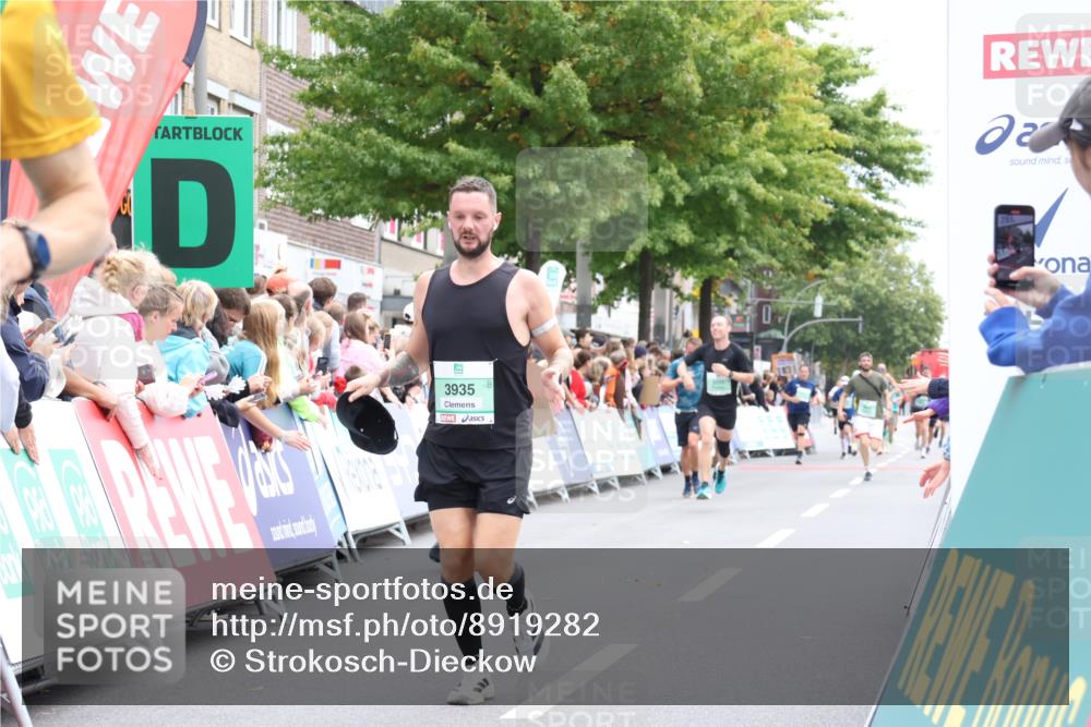 21.09.2025 - PSD Bank Halbmarathon Strokosch-Dieckow http://msf.ph/oto/8919282 21.09.2025 11:50:54 Ziel 2172, 2177, 2280, 2298, 2750, 2934, 3935 meine-sportfotos.de