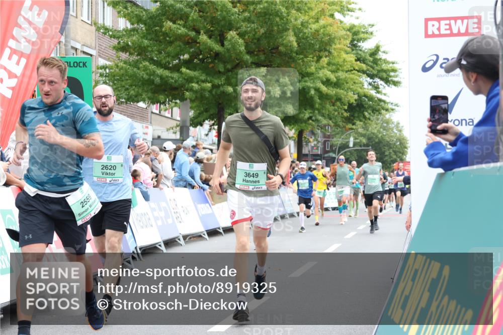 21.09.2025 - PSD Bank Halbmarathon Strokosch-Dieckow http://msf.ph/oto/8919325 21.09.2025 11:51:01 Ziel 1226, 2177, 2256, 2298, 2559, 2620, 3649, 3935 meine-sportfotos.de