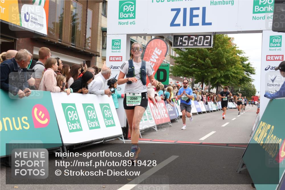 21.09.2025 - PSD Bank Halbmarathon Strokosch-Dieckow http://msf.ph/oto/8919428 21.09.2025 11:51:26 Ziel 1250, 1537, 2114, 2295, 2402 meine-sportfotos.de