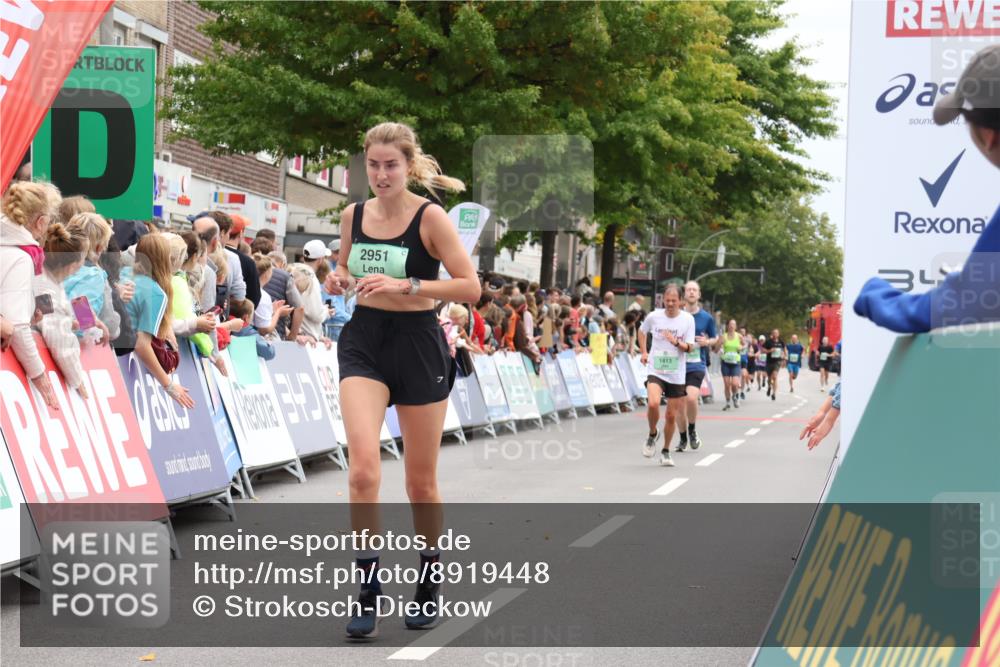 21.09.2025 - PSD Bank Halbmarathon Strokosch-Dieckow http://msf.ph/oto/8919448 21.09.2025 11:51:31 Ziel 1250, 2295, 2402, 2951 meine-sportfotos.de