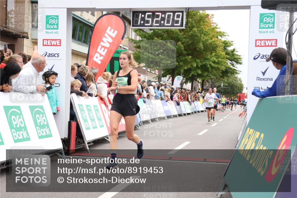 21.09.2025 - PSD Bank Halbmarathon Strokosch-Dieckow http://msf.ph/oto/8919453 21.09.2025 11:51:32 Ziel 1250, 1413, 2295, 2402, 2951 meine-sportfotos.de