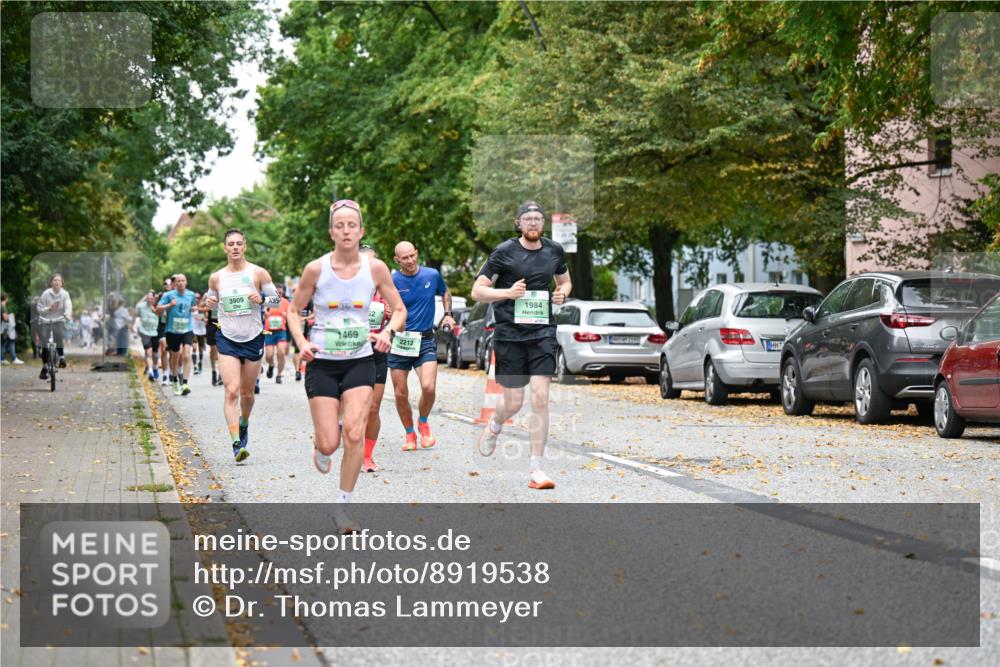 21.09.2025 - PSD Bank Halbmarathon Dr. Thomas Lammeyer http://msf.ph/oto/8919538 21.09.2025 10:37:48 Laufen 3909, 1469, 62, 2212, 1984 meine-sportfotos.de