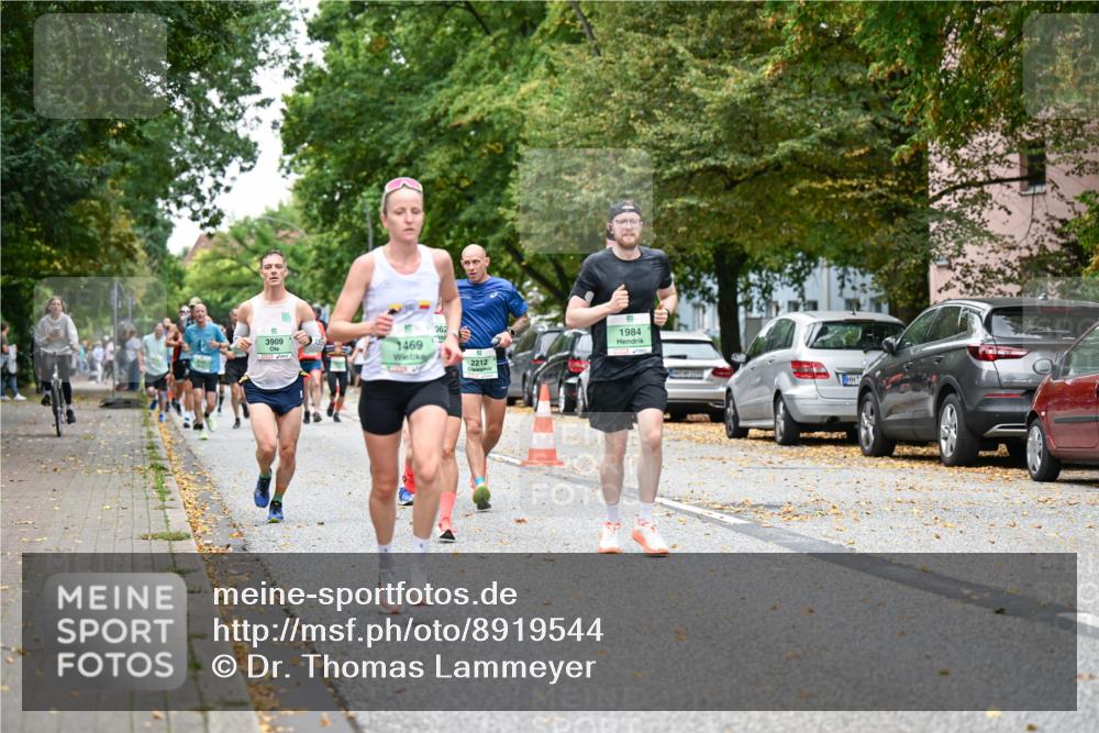 21.09.2025 - PSD Bank Halbmarathon Dr. Thomas Lammeyer http://msf.ph/oto/8919544 21.09.2025 10:37:48 Laufen 3909, 1469, 062, 2212, 1984, 255 meine-sportfotos.de