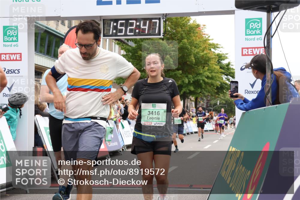 21.09.2025 - PSD Bank Halbmarathon Strokosch-Dieckow http://msf.ph/oto/8919572 21.09.2025 11:52:10 Ziel 1186, 1478, 2066, 2239, 2302, 3416, 4004 meine-sportfotos.de