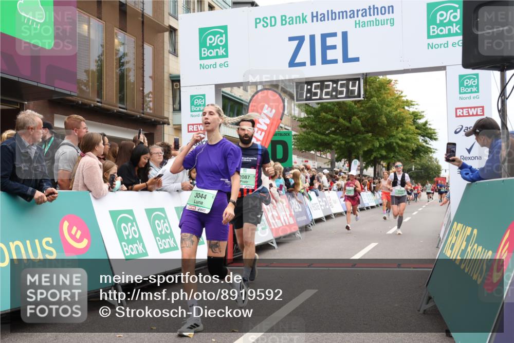 21.09.2025 - PSD Bank Halbmarathon Strokosch-Dieckow http://msf.ph/oto/8919592 21.09.2025 11:52:17 Ziel 1508, 2066, 2087, 2239, 2302, 2554, 2844, 3044, 3141, 3416 meine-sportfotos.de