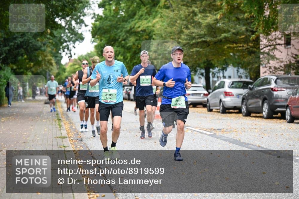 21.09.2025 - PSD Bank Halbmarathon Dr. Thomas Lammeyer http://msf.ph/oto/8919599 21.09.2025 10:37:55 Laufen 2127, 361, 2183, 2159, 2135 meine-sportfotos.de