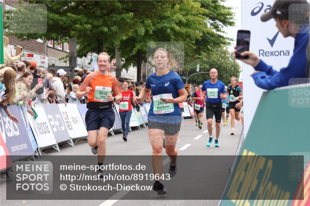 21.09.2025 - PSD Bank Halbmarathon Strokosch-Dieckow http://msf.ph/oto/8919643 21.09.2025 11:52:25 Ziel 1508, 2356, 2492, 2512, 2554, 2835, 2844, 2917, 3141 meine-sportfotos.de