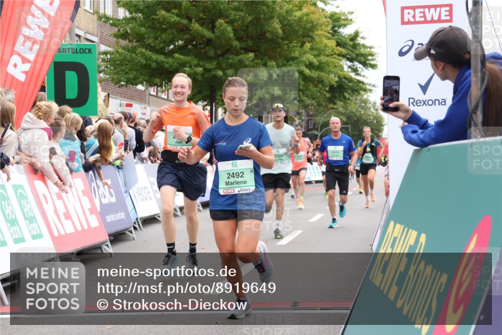 21.09.2025 - PSD Bank Halbmarathon Strokosch-Dieckow http://msf.ph/oto/8919649 21.09.2025 11:52:26 Ziel 1508, 2356, 2492, 2512, 2554, 2835, 2844, 2917, 3141 meine-sportfotos.de