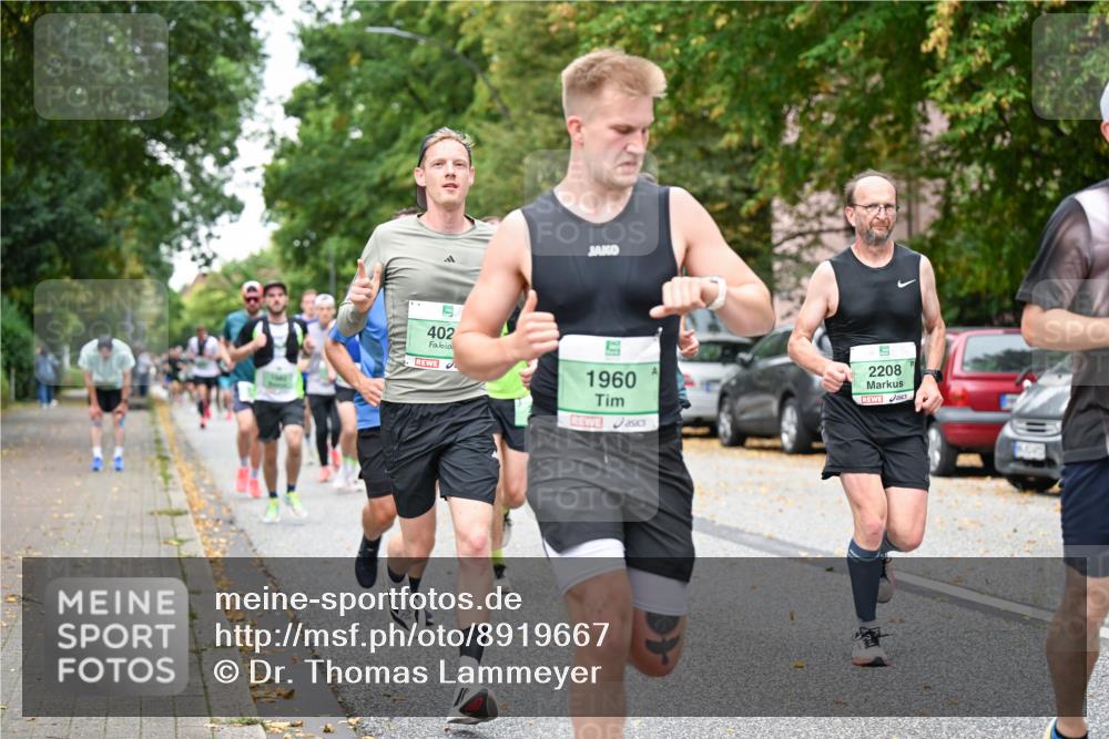 21.09.2025 - PSD Bank Halbmarathon Dr. Thomas Lammeyer http://msf.ph/oto/8919667 21.09.2025 10:38:04 Laufen 402, 5, 1960, 2208 meine-sportfotos.de
