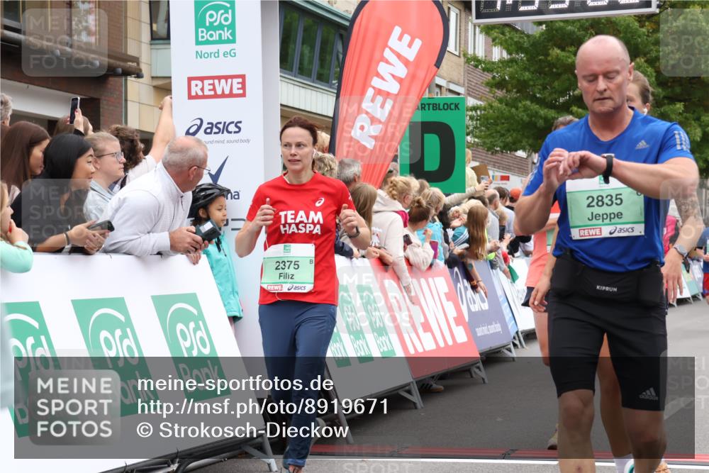 21.09.2025 - PSD Bank Halbmarathon Strokosch-Dieckow http://msf.ph/oto/8919671 21.09.2025 11:52:31 Ziel 1506, 1600, 2327, 2356, 2375, 2492, 2512, 2654, 2835, 2917, 4001 meine-sportfotos.de
