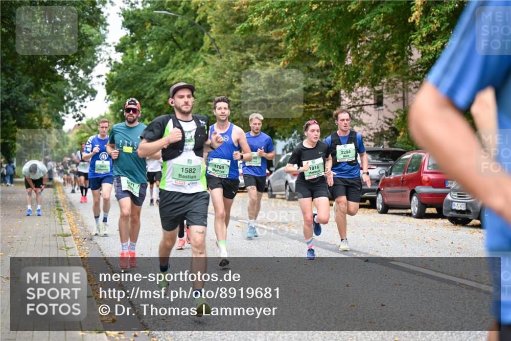 21.09.2025 - PSD Bank Halbmarathon Dr. Thomas Lammeyer http://msf.ph/oto/8919681 21.09.2025 10:38:06 Laufen 1041, 2171, 1582, 1786, 90, 5, 1816, 2294, 4915 meine-sportfotos.de