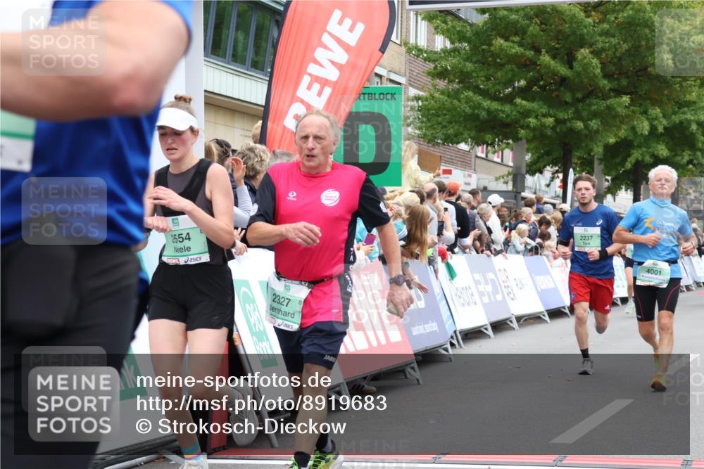 21.09.2025 - PSD Bank Halbmarathon Strokosch-Dieckow http://msf.ph/oto/8919683 21.09.2025 11:52:34 Ziel 1506, 1600, 2237, 2327, 2356, 2375, 2492, 2512, 2654, 2835, 4001 meine-sportfotos.de