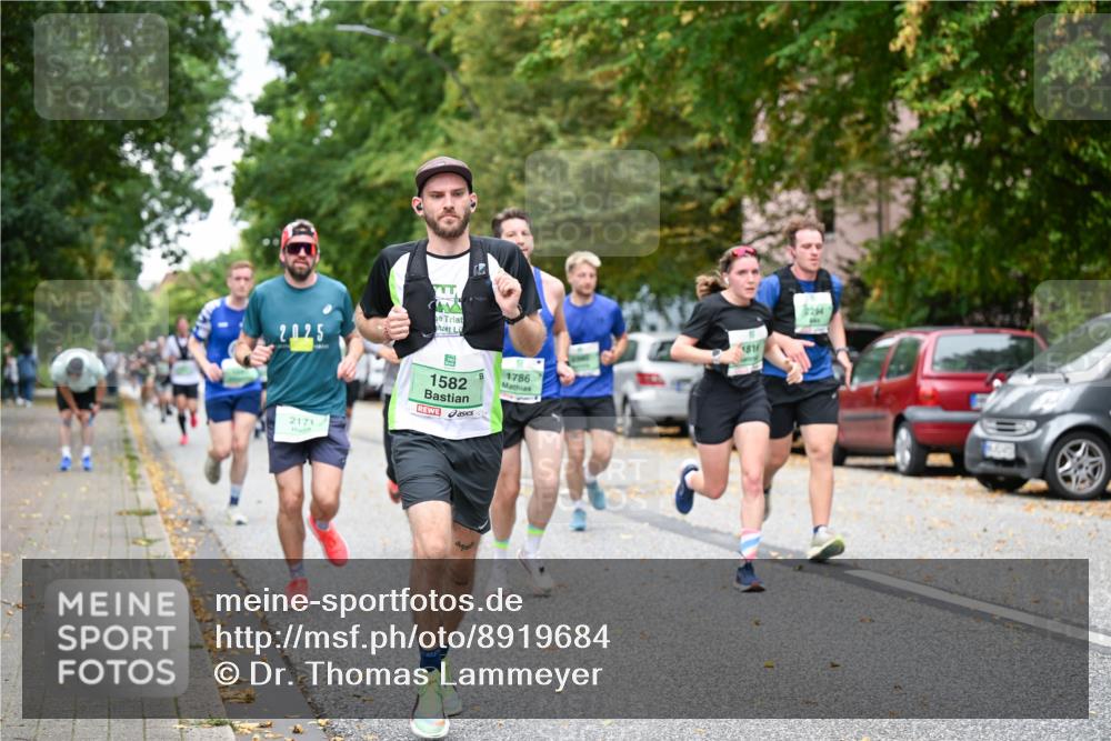 21.09.2025 - PSD Bank Halbmarathon Dr. Thomas Lammeyer http://msf.ph/oto/8919684 21.09.2025 10:38:07 Laufen 25, 1786, 1816, 1582, 2171, 2294 meine-sportfotos.de