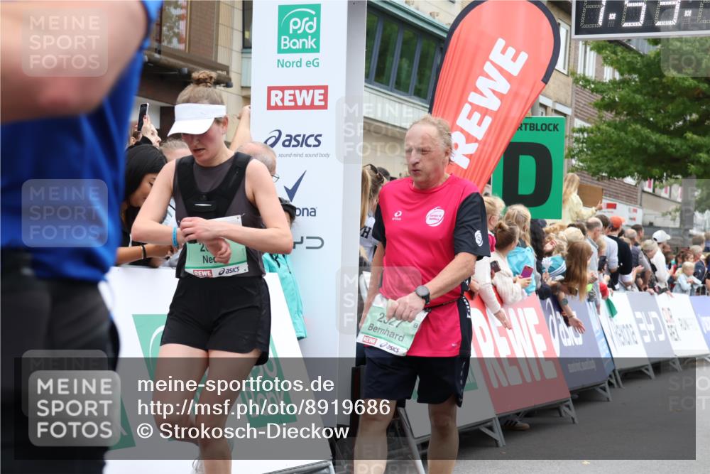 21.09.2025 - PSD Bank Halbmarathon Strokosch-Dieckow http://msf.ph/oto/8919686 21.09.2025 11:52:35 Ziel 1506, 1600, 2237, 2327, 2356, 2375, 2512, 2654, 2835, 4001 meine-sportfotos.de