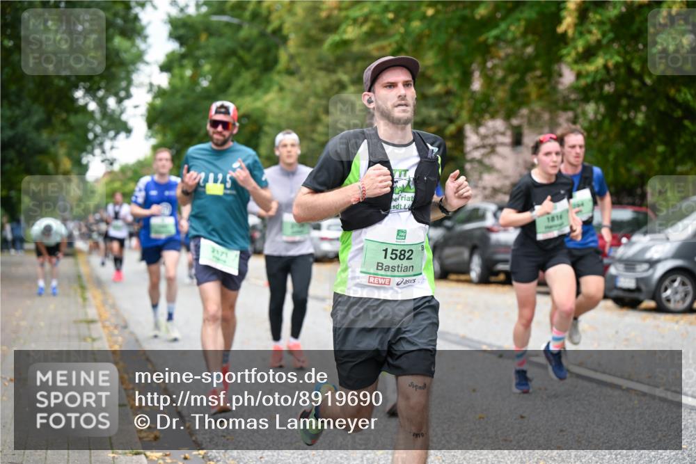 21.09.2025 - PSD Bank Halbmarathon Dr. Thomas Lammeyer http://msf.ph/oto/8919690 21.09.2025 10:38:07 Laufen 2171, 1582, 1910, 1816 meine-sportfotos.de