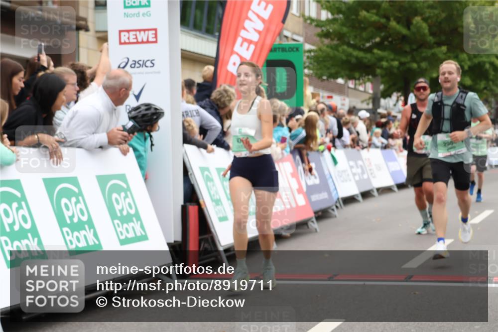 21.09.2025 - PSD Bank Halbmarathon Strokosch-Dieckow http://msf.ph/oto/8919711 21.09.2025 11:52:41 Ziel 2167, 2237, 2327, 2392, 2654, 2984, 4001, 4053 meine-sportfotos.de