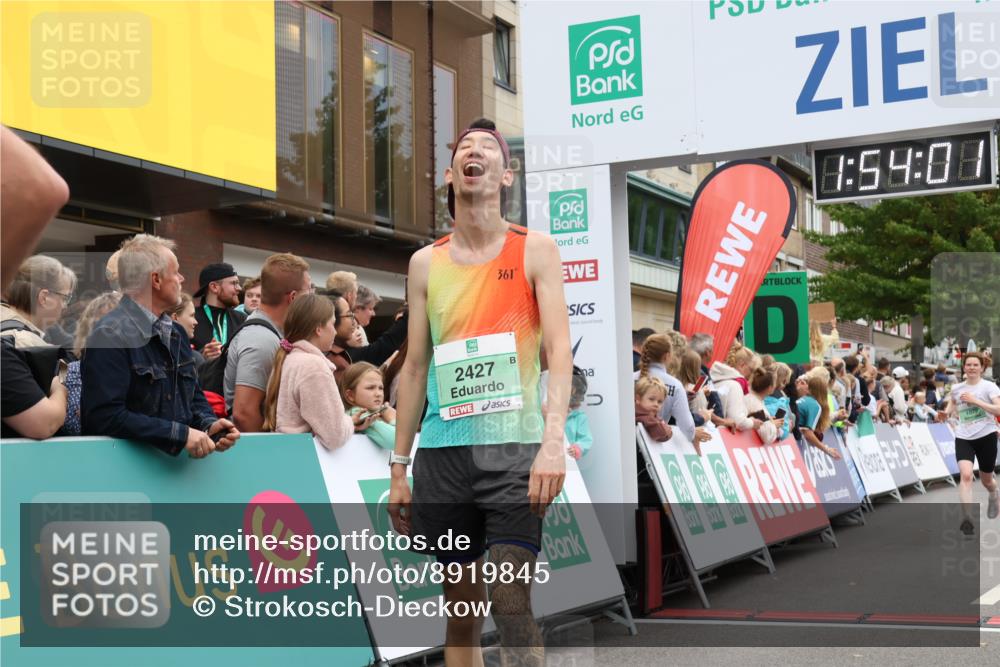21.09.2025 - PSD Bank Halbmarathon Strokosch-Dieckow http://msf.ph/oto/8919845 21.09.2025 11:53:24 Ziel 1079, 1297, 2219, 2254, 2374, 2427, 2459, 2515, 2813, 2871 meine-sportfotos.de