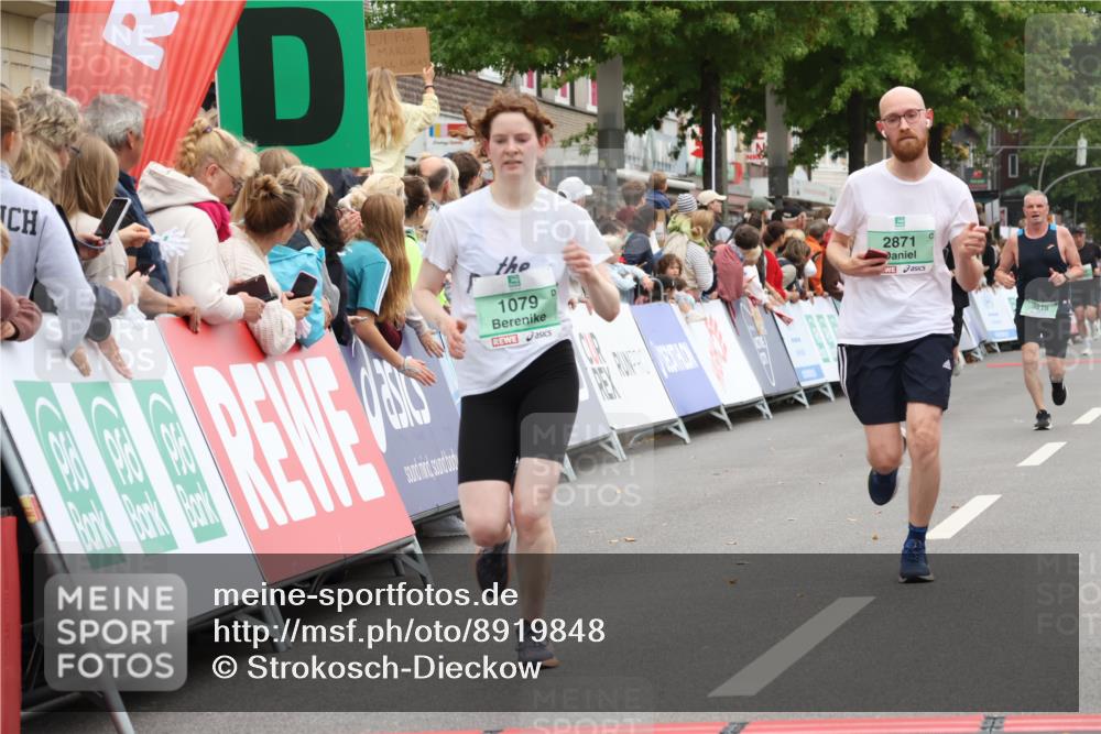 21.09.2025 - PSD Bank Halbmarathon Strokosch-Dieckow http://msf.ph/oto/8919848 21.09.2025 11:53:25 Ziel 1079, 2219, 2254, 2374, 2427, 2515, 2813, 2871 meine-sportfotos.de