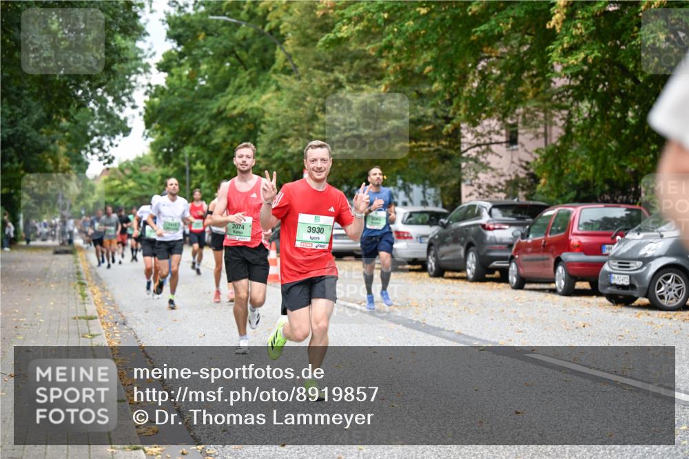 21.09.2025 - PSD Bank Halbmarathon Dr. Thomas Lammeyer http://msf.ph/oto/8919857 21.09.2025 10:38:25 Laufen 2074, 3930, 2083 meine-sportfotos.de