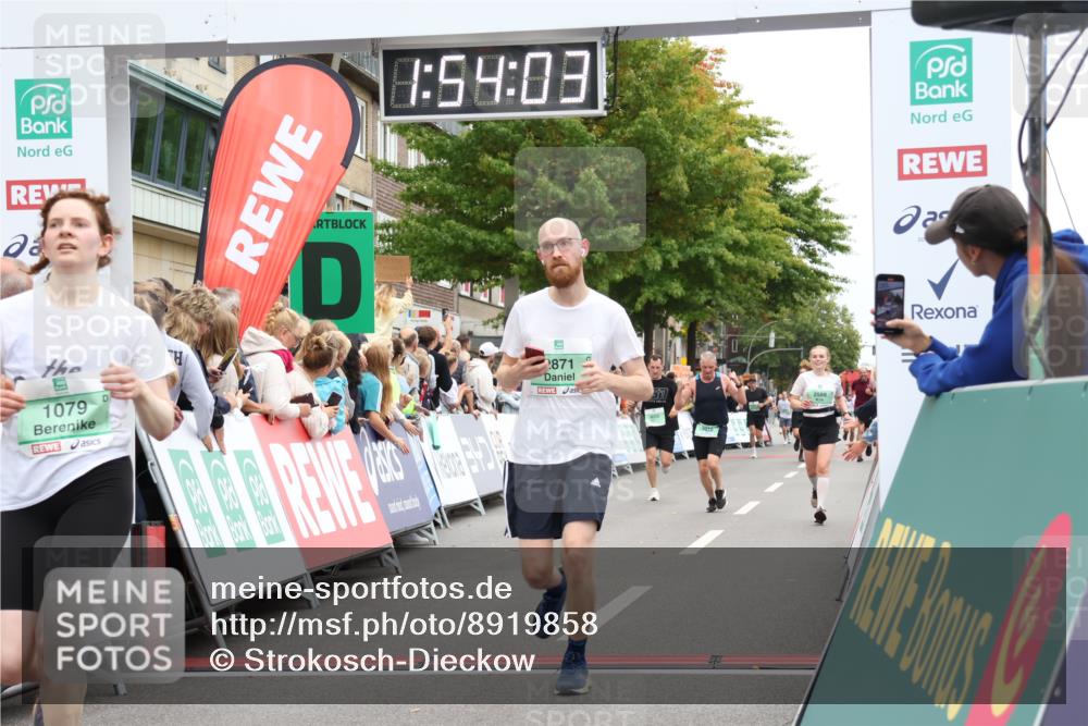 21.09.2025 - PSD Bank Halbmarathon Strokosch-Dieckow http://msf.ph/oto/8919858 21.09.2025 11:53:27 Ziel 1079, 2219, 2427, 2588, 2813, 2871, 3919 meine-sportfotos.de