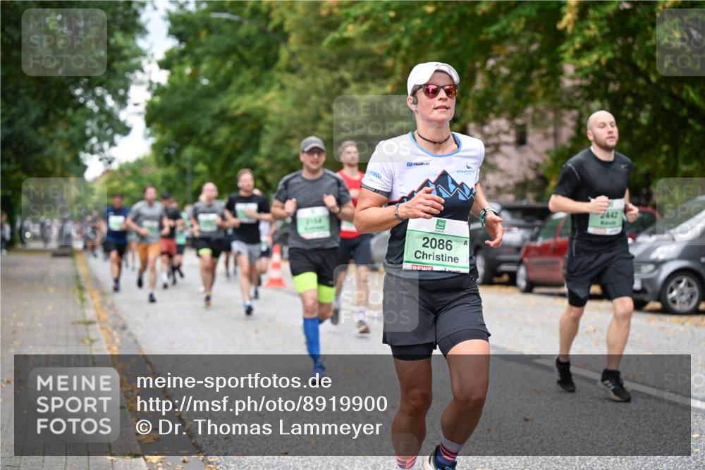 21.09.2025 - PSD Bank Halbmarathon Dr. Thomas Lammeyer http://msf.ph/oto/8919900 21.09.2025 10:38:30 Laufen 2104, 2086, 2, 2442 meine-sportfotos.de