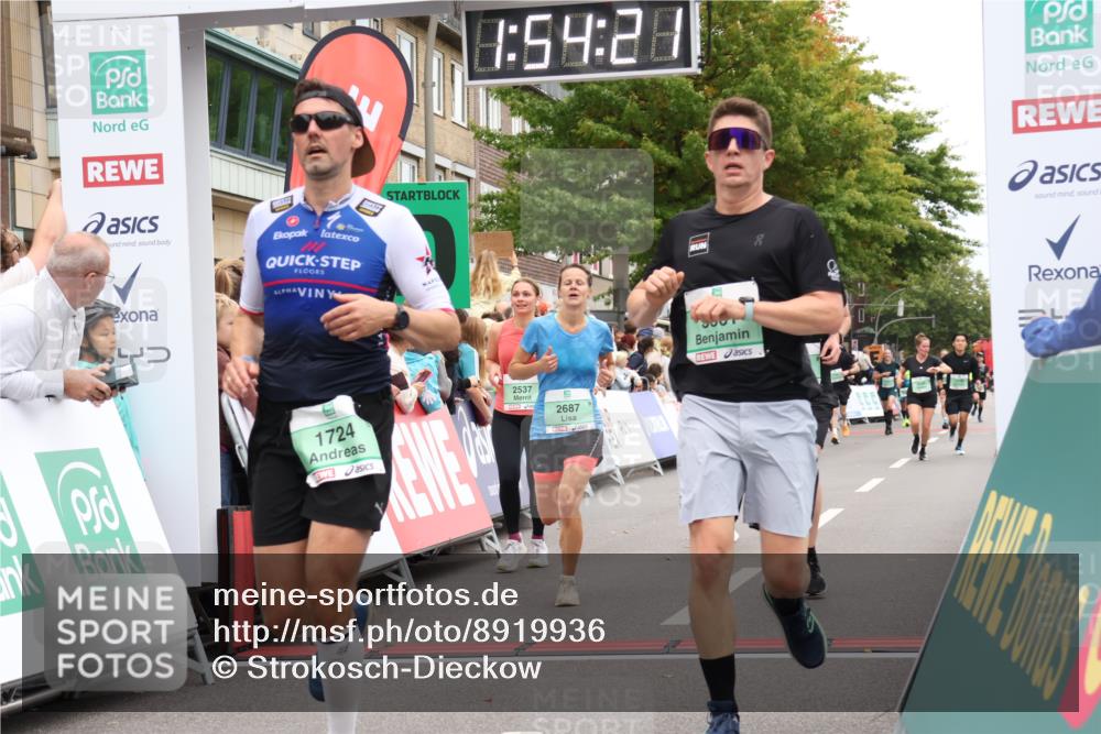 21.09.2025 - PSD Bank Halbmarathon Strokosch-Dieckow http://msf.ph/oto/8919936 21.09.2025 11:53:45 Ziel 1254, 1366, 1724, 2199, 2246, 2309, 2401, 2537, 2552, 2625, 2687, 2804, 2947, 3901, 3997 meine-sportfotos.de