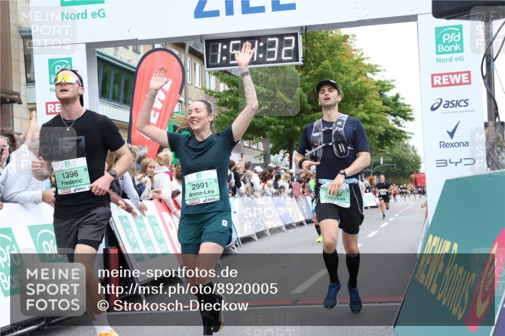 21.09.2025 - PSD Bank Halbmarathon Strokosch-Dieckow http://msf.ph/oto/8920005 21.09.2025 11:53:55 Ziel 1396, 1572, 1752, 2304, 2545, 2805, 2991, 3997 meine-sportfotos.de