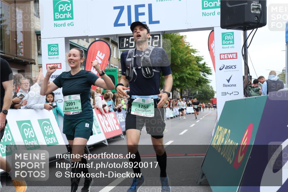 21.09.2025 - PSD Bank Halbmarathon Strokosch-Dieckow http://msf.ph/oto/8920017 21.09.2025 11:53:56 Ziel 1396, 1572, 1752, 2304, 2545, 2805, 2991, 3997 meine-sportfotos.de