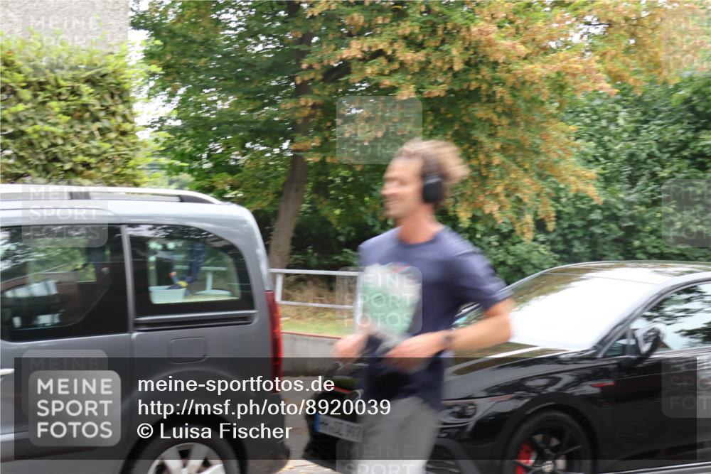 21.09.2025 - PSD Bank Halbmarathon Luisa Fischer http://msf.ph/oto/8920039 21.09.2025 12:01:50 Laufen 02, 9971 meine-sportfotos.de
