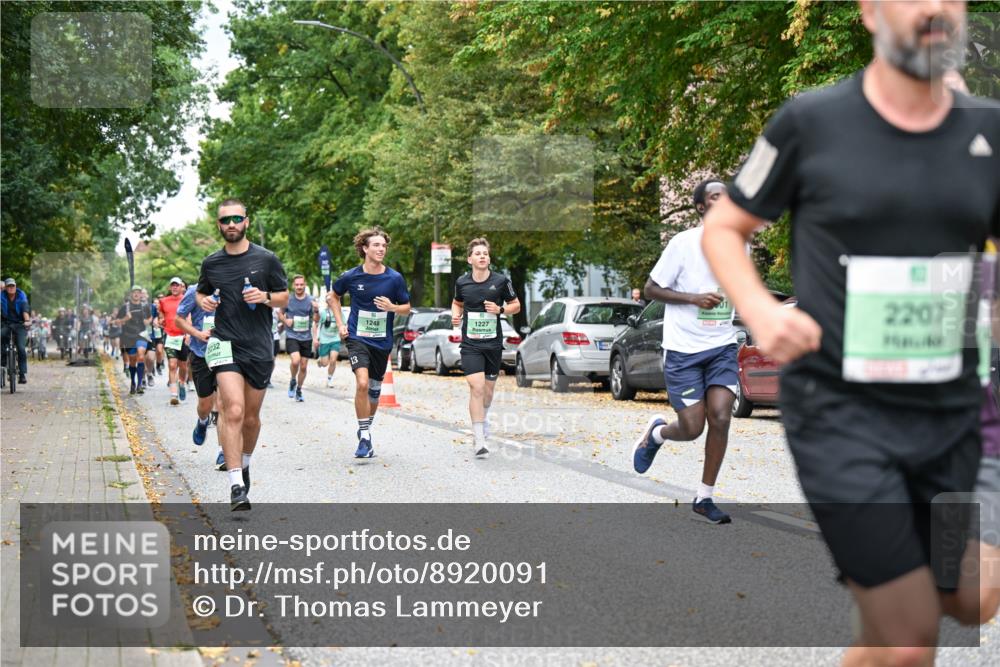 21.09.2025 - PSD Bank Halbmarathon Dr. Thomas Lammeyer http://msf.ph/oto/8920091 21.09.2025 10:38:43 Laufen 1232, 13, 1248, 1227, 2207 meine-sportfotos.de