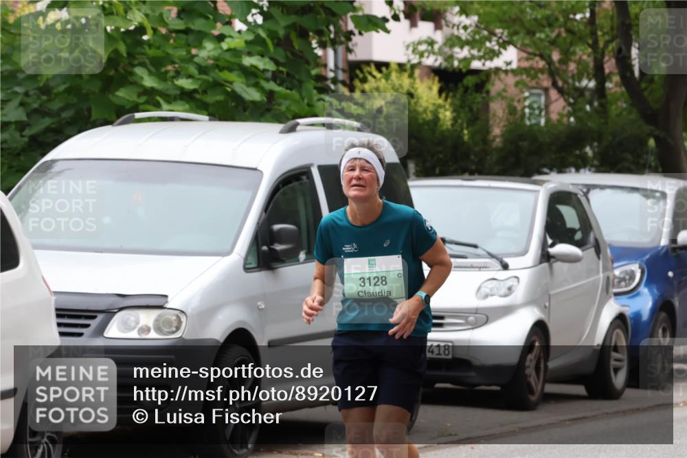 21.09.2025 - PSD Bank Halbmarathon Luisa Fischer http://msf.ph/oto/8920127 21.09.2025 12:02:20 Laufen 3128, 418 meine-sportfotos.de