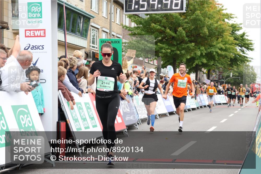21.09.2025 - PSD Bank Halbmarathon Strokosch-Dieckow http://msf.ph/oto/8920134 21.09.2025 11:54:11 Ziel 2144, 2420, 2505, 2736, 2863, 3938 meine-sportfotos.de