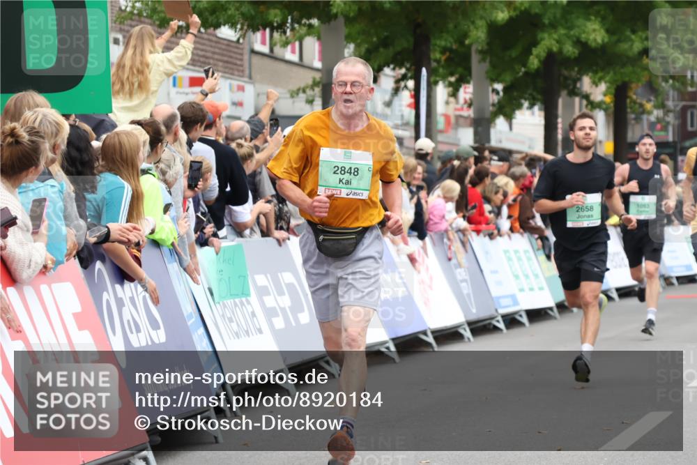 21.09.2025 - PSD Bank Halbmarathon Strokosch-Dieckow http://msf.ph/oto/8920184 21.09.2025 11:54:16 Ziel 1772, 2144, 2420, 2505, 2658, 2736, 2848, 3938 meine-sportfotos.de