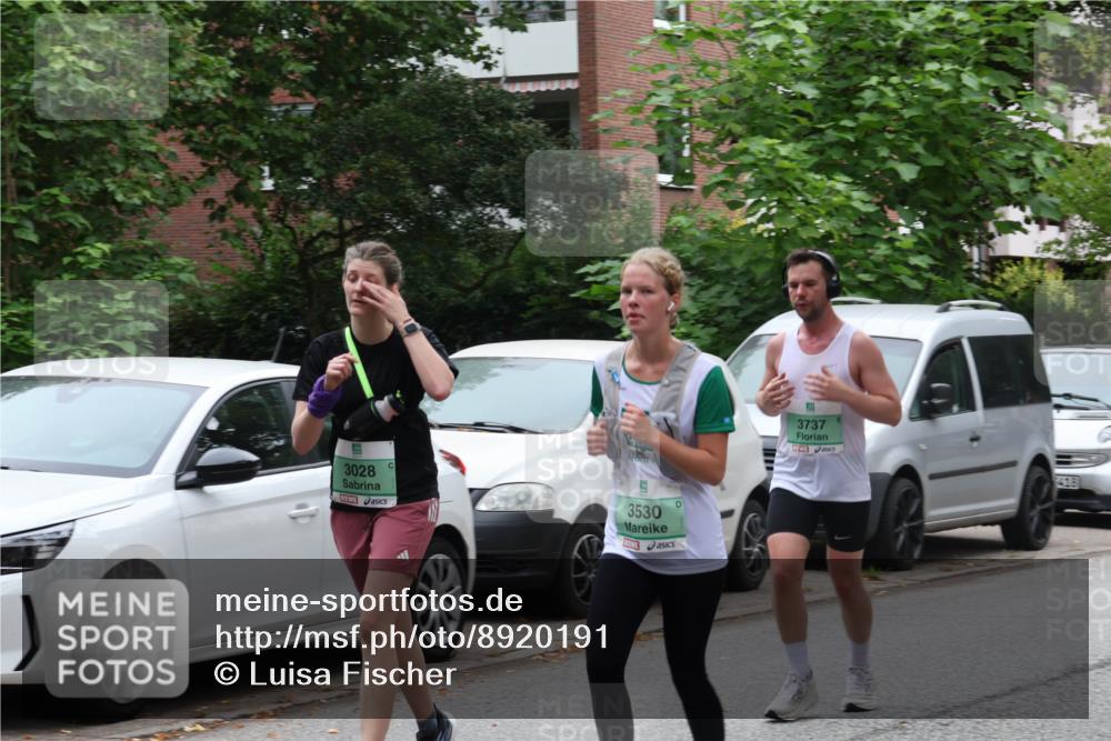 21.09.2025 - PSD Bank Halbmarathon Luisa Fischer http://msf.ph/oto/8920191 21.09.2025 12:02:33 Laufen 3028, 3530, 3737, 7418 meine-sportfotos.de