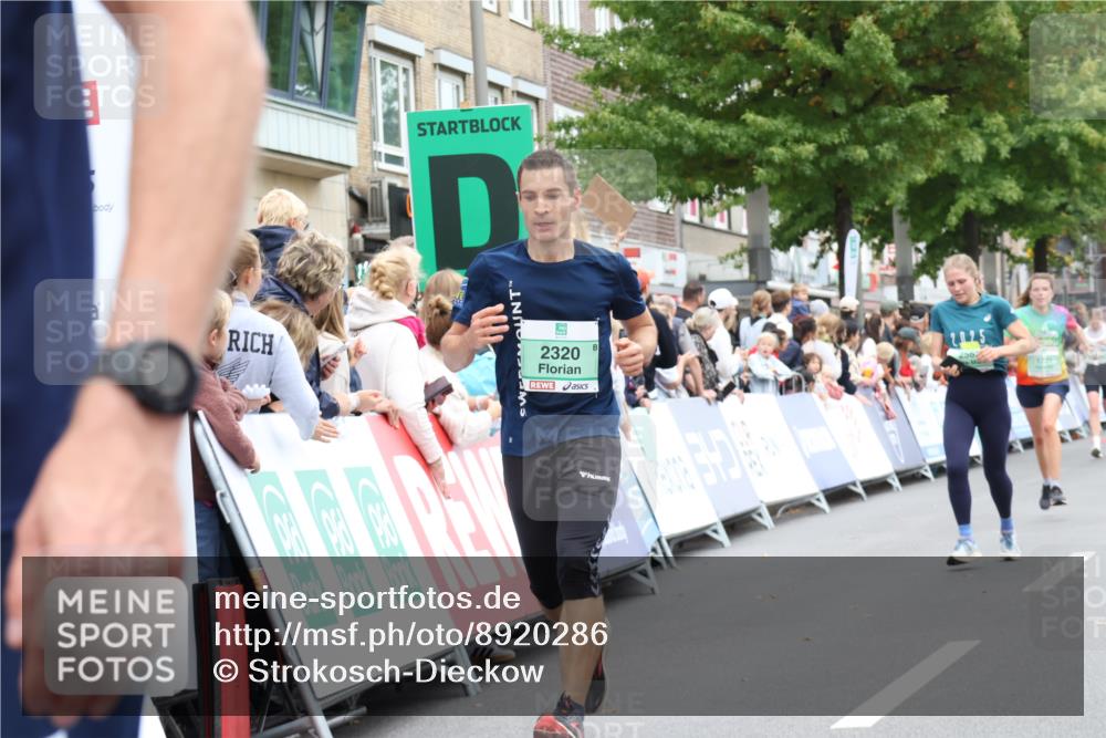 21.09.2025 - PSD Bank Halbmarathon Strokosch-Dieckow http://msf.ph/oto/8920286 21.09.2025 11:54:30 Ziel 1053, 1633, 1731, 2300, 2318, 2320, 2562, 4036 meine-sportfotos.de
