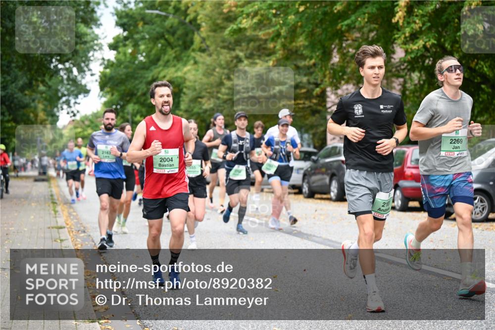 21.09.2025 - PSD Bank Halbmarathon Dr. Thomas Lammeyer http://msf.ph/oto/8920382 21.09.2025 10:39:06 Laufen 2163, 2004, 555, 210, 2269 meine-sportfotos.de