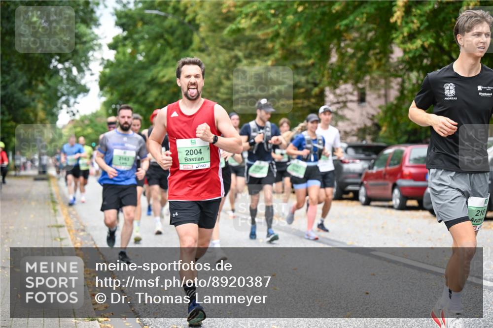21.09.2025 - PSD Bank Halbmarathon Dr. Thomas Lammeyer http://msf.ph/oto/8920387 21.09.2025 10:39:06 Laufen 2163, 2004, 210 meine-sportfotos.de