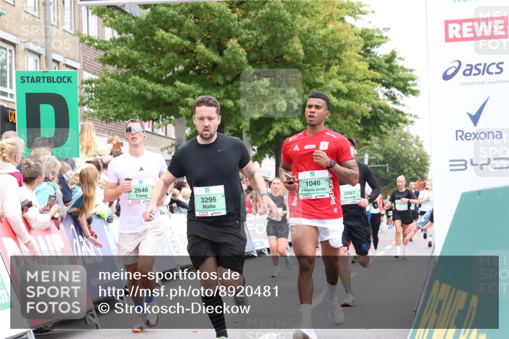 21.09.2025 - PSD Bank Halbmarathon Strokosch-Dieckow http://msf.ph/oto/8920481 21.09.2025 11:55:11 Ziel 1046, 2067, 2160, 2348, 2364, 2485, 2646, 3295, 3840, 4033 meine-sportfotos.de