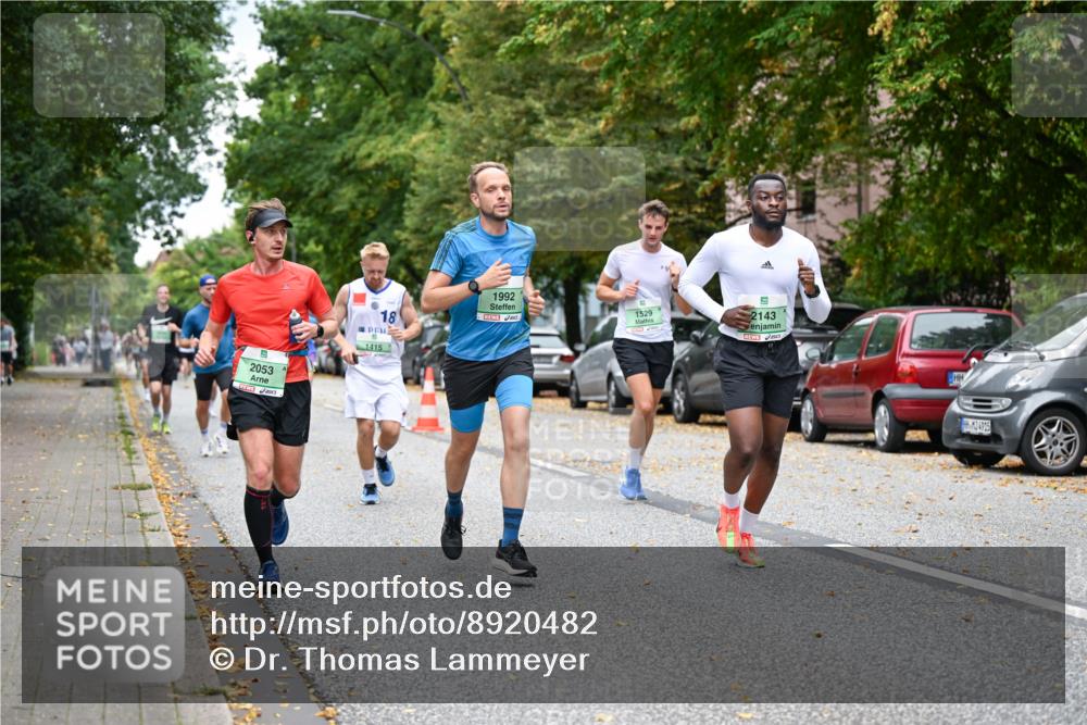 21.09.2025 - PSD Bank Halbmarathon Dr. Thomas Lammeyer http://msf.ph/oto/8920482 21.09.2025 10:39:17 Laufen 2053, 1992, 18, 1529, 1415, 5, 2143, 4915 meine-sportfotos.de