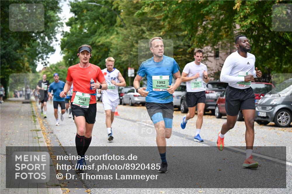 21.09.2025 - PSD Bank Halbmarathon Dr. Thomas Lammeyer http://msf.ph/oto/8920485 21.09.2025 10:39:18 Laufen 2053, 1992, 415, 1529 meine-sportfotos.de