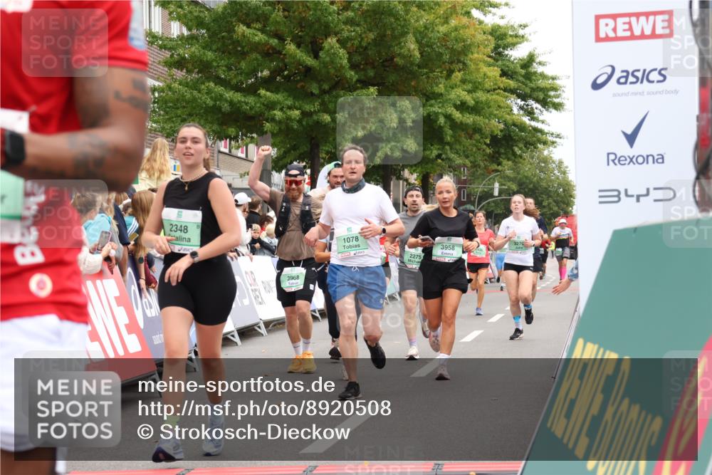 21.09.2025 - PSD Bank Halbmarathon Strokosch-Dieckow http://msf.ph/oto/8920508 21.09.2025 11:55:15 Ziel 1046, 1078, 1528, 2067, 2275, 2348, 2364, 2500, 2646, 3270, 3295, 3958, 3968, 4033 meine-sportfotos.de