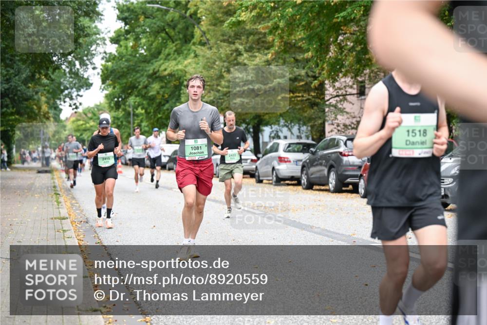 21.09.2025 - PSD Bank Halbmarathon Dr. Thomas Lammeyer http://msf.ph/oto/8920559 21.09.2025 10:39:26 Laufen 2415, 1081, 2422, 1518 meine-sportfotos.de