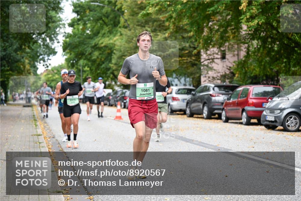 21.09.2025 - PSD Bank Halbmarathon Dr. Thomas Lammeyer http://msf.ph/oto/8920567 21.09.2025 10:39:27 Laufen 2415, 1081, 2422 meine-sportfotos.de