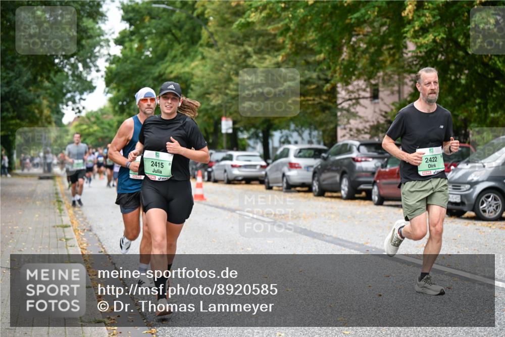 21.09.2025 - PSD Bank Halbmarathon Dr. Thomas Lammeyer http://msf.ph/oto/8920585 21.09.2025 10:39:28 Laufen 2415, 2422 meine-sportfotos.de