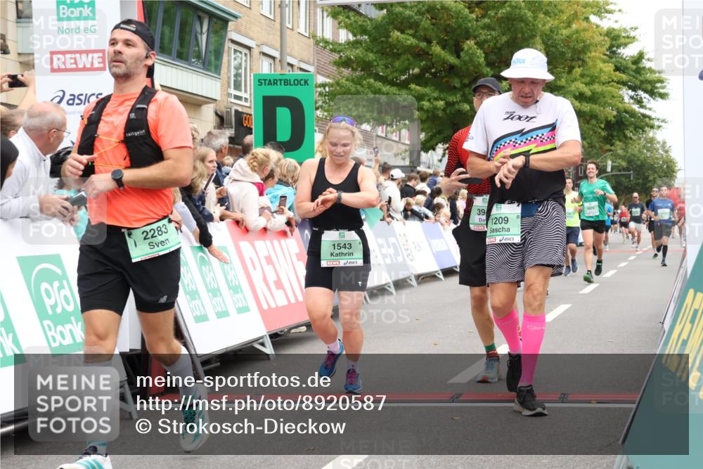 21.09.2025 - PSD Bank Halbmarathon Strokosch-Dieckow http://msf.ph/oto/8920587 21.09.2025 11:55:32 Ziel 1209, 1543, 1814, 2107, 2161, 2936, 3942, 3979, 4052 meine-sportfotos.de