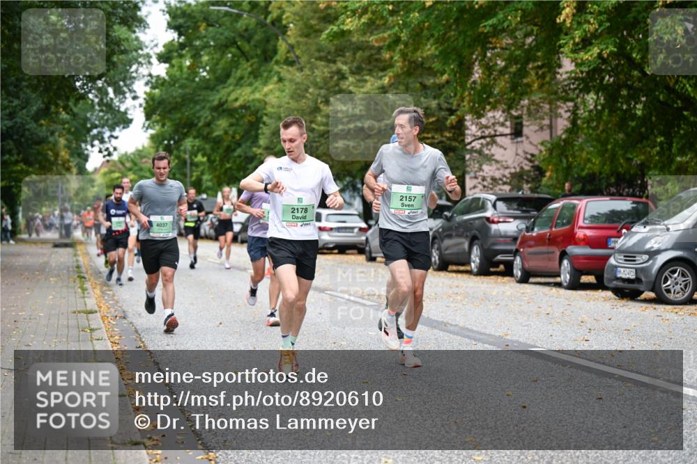 21.09.2025 - PSD Bank Halbmarathon Dr. Thomas Lammeyer http://msf.ph/oto/8920610 21.09.2025 10:39:31 Laufen 4037, 2178, 2157, 4915 meine-sportfotos.de