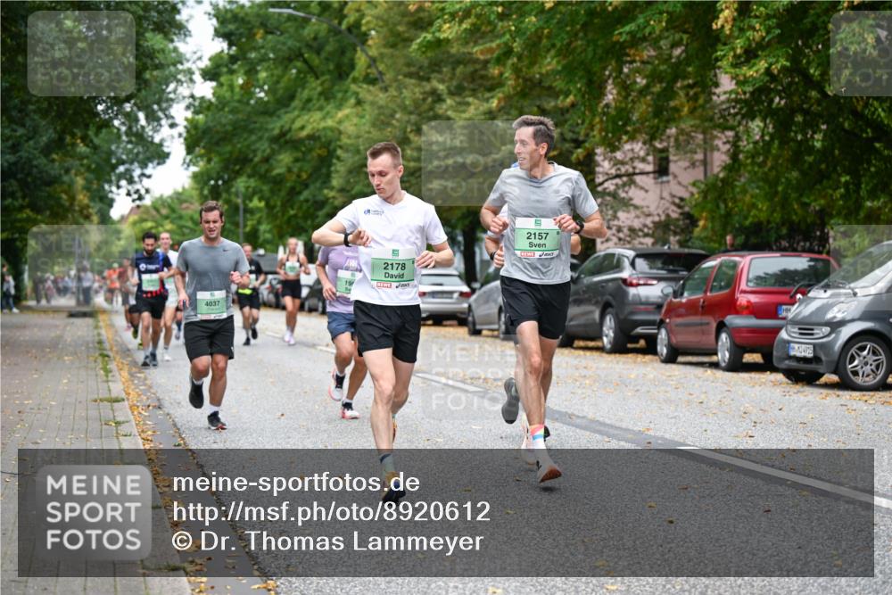 21.09.2025 - PSD Bank Halbmarathon Dr. Thomas Lammeyer http://msf.ph/oto/8920612 21.09.2025 10:39:31 Laufen 4037, 19, 5, 2178, 2157 meine-sportfotos.de